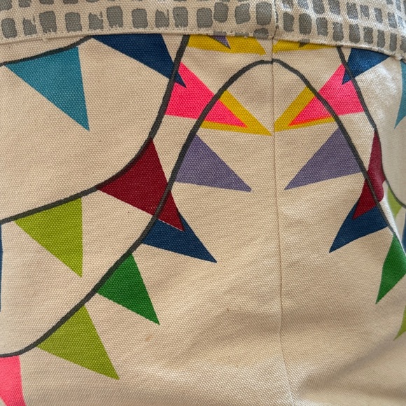 Fluf Multicolor Garland Storage Basket - Picture 7 of 9